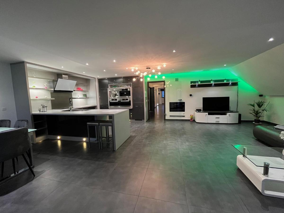 Loft De Prestige Au Pied Du Circuit Apartment Francorchamps Exterior photo